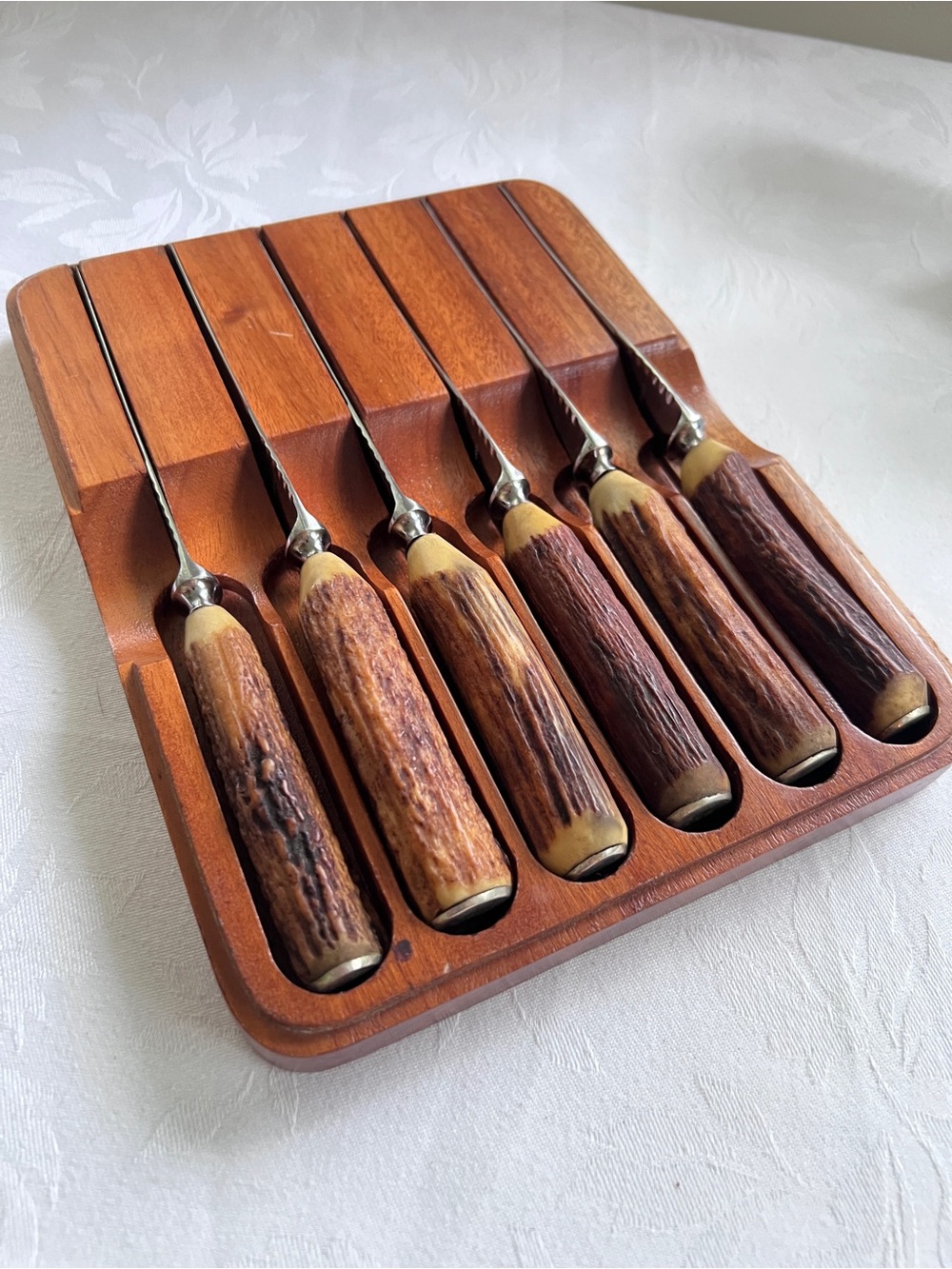 Vintage Sheffield Stag Horn Antler 6 pc Steak Knife Set w Wooden Storage Tray